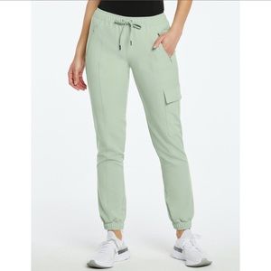 Jaanuu Essential Jogger PS Petite Small in Sage